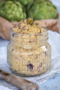 Not only is this olive and artichoke tapenade a flavorful delight, but it's also brimming with fiber, healthy fats, and polyphenols.