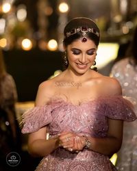 20+ Trending & Latest Sheeshpatti Designs Worn By Real Brides | WeddingBazaar