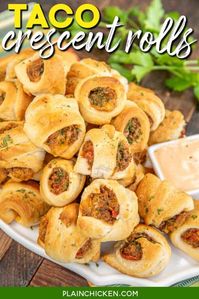 Taco Crescent Rolls – Only 5 ingredients and ready to eat in under 30 minutes! Taco meat, cream cheese, and shredded cheese wrapped in crescent rolls. Can make filling ahead of time. These are great for dinner or served as an appetizer. I never have any leftovers whenever I take these to a party or potluck. People go crazy over these things! Serve with jalapeno ranch dipping sauce.