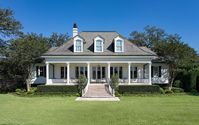 Neoclassical Cottage – The Hopkins Company Architects