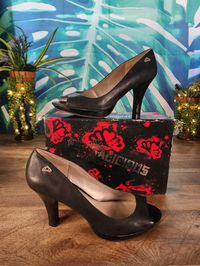 Fergalicious Peep Toe Shoes, Fergalicious by Fergie, Black Leather Peep Toe Heels, Boxed by PennyLaneTreasures on Etsy