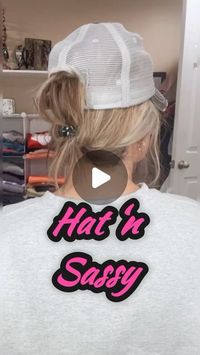 Suzy Turner 🔆 Makeup • Skincare • Hair 🔆 on Instagram: "Feeling Hat‘n Sassy these days for sure! 😂 gotta love some great hat hairstyles for days we want to keep it cute and quick! #hathair #hatstyle #hats #hairstyle #hair #clawclip #hairtutorial #hairtips #cutehair #crocodilerock #seintartist"