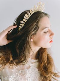 1930s Sunburst Wax Crown/Tiara by ShopGossamer on Etsy, $246.00 .............. cool shape