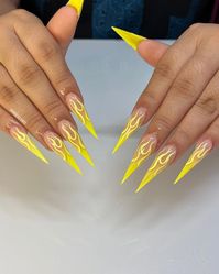 the nail plug 🔌💕 on Instagram: “☀️ • • •inspo- @vividbeauty.bydess • • • #nailinspo #nailsofinstagram #nailsoftheday #naildesigns #nailart #gwinnettnails…”