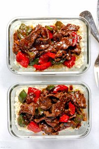 Pepper Steak Meal Prep Recipe with Cauliflower Rice - #meal-prep #steak #recipe #eatwell101 - This meal prep pepper steak stir-fry recipe tastes better than take-out. You'll love our pepper steak stir-fry meal prep! - #recipe by #eatwell101®