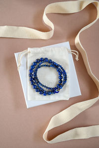 Lapis Lazuli is a ‘feel better’ stone that can generate vitality, wisdom, mental endurance and creative expression. Lapis Lazuli can be beneficial for the immune system, throat, thyroid and bone marrow. It may help with insomnia, vertigo, dizziness, skeletal aches, depression and aids detoxification.