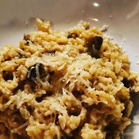 NinjaFoodieStory 🌍 🔪 🥘 🍽 on Instagram: "Mushroom Risotto with Parmesan

Our first🥇meal made in the #ninjafoodimax was a Mushroom Risotto! Here's how we made it:

• Saute mushrooms (HI heat 5/mins) in white wine,  garlic, oregano and chilli.

• Add Risotto Rice and 750ml of stock. Switch the #ninjafoodi to pressure cook mode for 7mins!

• Open and add chunks of Parmesan, salt and pepper to taste. 

👌 voila 😋

#ninjafoodiestory #ninjafoodi #ninjafoodimax #foodblogger #food #foodporn #foodphotography #risotto #Parmesan #mushroomrisotto #homemade #ninjafoodifamily #tasty #cooking #cookathome #ninjafoodierecipes #ninjafoodiemeals #ninjafoodimeals"