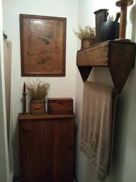 Recycler vos vieux meubles facilement en super décorations pour la maison. Ces idées montrent comment transformer et détourner vos vieux meubles anciens ou IKEA et faire de la récup pour recycler vos meubles pour la maison, le salon, la chambre, le jardin...