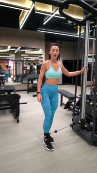 hips exercise tips for women👉 be consistence 💪🏃‍♀️✅ dally 30 to 45m. #HipExerciseTips #WomenFitness #HipWorkoutForWomen #StrongHipsForHer #WomenFitnessTips #HipHealthForWomen #HipStrengthTraining #WomenWorkout #HipMobilityForHer #FitWomenHips