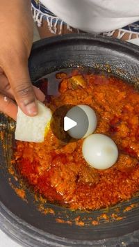 Thee Beni 🇳🇬🇬🇭 on Instagram: "Let’s prepare this GHANAIAN DELICACY together - Peanut Gravy with Boiled Yam… #foodforthegods 😂 Fresh Pepper 🌶 Tomatoes 🍅 Onion 🧅 Groundnut 🥜 Salt 🧂 Kako - Salted Stockfish Red Oil #ghanafood #explore #cookwithbeni #foodforthegods"