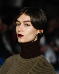 The Fall Makeup Trends of 2024 Are as Futuristic as They Are Moody | Allure