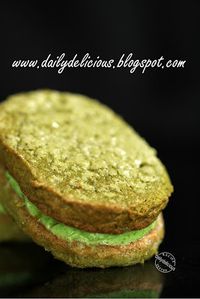 dailydelicious: Green tea Dacquoise: Delicious sandwich cookies