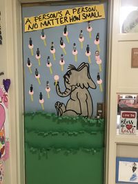 Dr Seuss and Read Across America Week. Classroom door decorations. Paper decorations. Elementary school. Bulletin board.