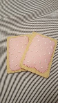 Felt poptarts by papercutcards