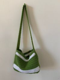 crocheted handbags patterns easy for beginners Crochet is a timeless art form with a twist - crocheted items are machine washable! I make my items using quality materials and dyes