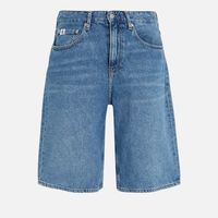 Calvin Klein Jeans 90s denim shorts  Blue denim  80% cotton, 20% recycled cotton  Belt loops, branded logo detail, five pockets  Cut for a loose fit  Zip and button fastening  Machine wash