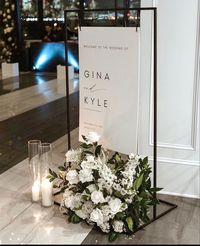 Winter Wedding Decor & Photo Ideas