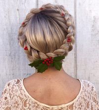 30 Dazzling Holiday Hairstyles to Inspire You This Season - Wonder Forest