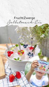 Wusstest du, dass du aktuell wieder das FruchtZwerge-Selbstmach-Eis kaufen kannst? Und mit dem Thema ‚selber machen‘ kenne ich mich aus. Deswegen habe ich mir eine wunderschöne Variante überlegt, wie ihr das Eis mit nur wenigen Handgriffen und ein paar leckeren frischen Früchten in eine hübsche Blumenwiese verwandeln könnt. Mit FruchtZwergen kann man leckeres Eis selber machen. Entweder mit FruchtZwerge Holzssticks, die während dem Aktionszeitraum der Verpackung beiliegen oder einfach mit einem