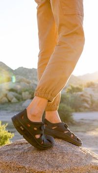 "After a long day of hiking, these were a joy to place on my feet. Lightweight and easy to carry in a backpack." - Maria (Verified Buyer) From post-hike campsite to urban adventures, OOcandoo is a recovery shoe and a recovery sandal. Available in three colors. #review #verifiedbuyer #recoveryshoes #recoverysandals #campshoes #travelshoes #feeltheOO #OOFOS