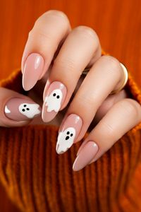 Explore our collection of Neutral Nail Acrylic Designs that are trending for Fall 2024! Whether you're into Simple Fall Nails, Cute Halloween Nails, Pumpkin-inspired designs, or unique Unghie Nail Art, we have something for everyone. From Fall Gel Nails to Halloween Acrylic Nails, find the cutest and most simple nail ideas to rock this autumn and even get ready for spring. Get inspired and elevate your manicure game!