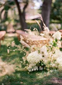 An alfresco wedding inspired by a secret garden. PHOTOGRAPHY Christina McNeill EVENT PLANNING & DESIGN Alison Events, LLC FLORAL DESIGN Natalie Bowen Designs VENUE Gardner Ranch RENTALS Hensley