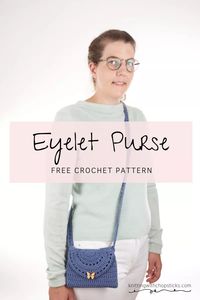 This crossbody crochet bag pattern is an easy beginner friendly pattern. And the best part, you only need one skein of cotton yarn to make this cute purse. Perfect stashbuster project. Make your own crochet clutch purse with this complete step by step illustrated tutorial. #bags #crochetbag #crochetpurses #crochetpatterns #crochetpatternsfree