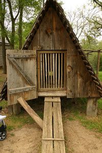 primitive chicken coop! Love this