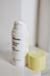 Glossier Sunscreen - Invisible Shield | Review, First Impressions, & Discount