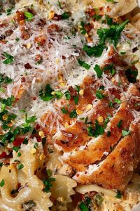 I May Have Just Fallen in Love With This Copycat Cheesecake Factory Louisiana Chicken Pasta