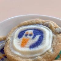 Bridget Lucille on Instagram: "Halloween Cookies 🎃👻 Place chocolate chip cookie dough pieces on a parchment lined baking sheet. Bake at 325 for 5 minutes. Carefully add the sugar cookies on top and bake for another 10 minutes. Enjoy! #halloweencookies #pillsbury #halloweenrecipes #fallbaking #fallcookies #halloweentreats #falltreats #sugarcookies"