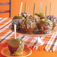 caramel apples - perfect for fall!