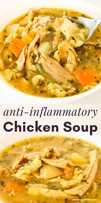 Homemade anti-inflammatory chicken soup! This healthy soup is all you need after a cold day. With vegetables, anti-inflammatory herbs and spices this anti-inflammatory recipe that is easy, warming and delicious.