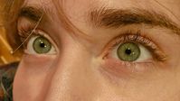 natural green eyes with long lashes