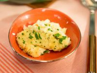 The Creamiest, Butteriest, Tastiest Mashed Potatoes Ever Recipe | Jeff Mauro | Food Network