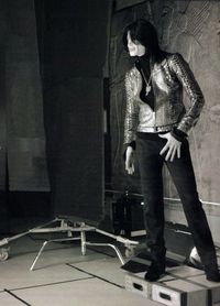 MJ behind the scenes of his Ebony Magazine photoshoot by Matthew Rolston.