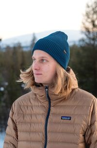 Spring Beanie for Men and Women. Merino Wool beanie is gots and bluesign certified ecological and ethical clothing. Made in Finland. Hipster hiking outdoor outfit.