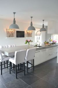 30 Inspiring White Kitchens with Delicate Details