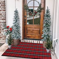 This kind of checkered braided rug perfect for indoor/outdoor porch decor, Christmas Decor as a welcome door mat, entryway throw carpet, farmhouse, kitchen mat, living room bedside rugs, bathroom rug. Cotton rug with black red checkered, a bright color impacting with Christmas color, modern and timeless design! Decorate your home with style with our plaid rug! This classical black grey and white plaid rug will give your home the casual elegance it needs! | Black;red 51" x 24" L Indoor / Outdoor