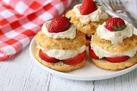 Keto Strawberry Shortcake Recipe - Healthy Recipes Blog