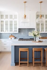 40+ Backsplash Ideas for Kitchens with White Cabinets