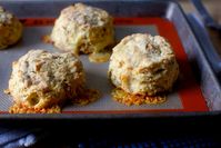 caramelized onion and gruyère biscuits