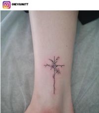 52 Feminine Classy Cross Tattoos - Tattoo Designs