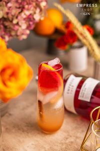 Happy Thanksgiving! 🥂 Tonight's festivities call for a toast that's sparkling, celebratory, and packed with festive fall flavours— we’re making the Grapefruit Empress 1908 Spritz! 🍊 Find more delicious cocktail inspiration on EmpressGin.com.