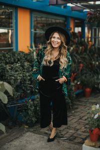 HOW TO WEAR VELVET FOR EVERY OCCASION. READ MORE TO SEE HOW I WOULD STYLE THIS VELVET KIMONO THREE WAYS.