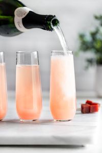 Elderflower Guava Mimosa recipe! A light, refreshing, easy-to-make mimosa recipe made with guava nectar, elderflower liqueur, and champagne!