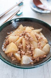 Braised White Radish with Pork Mince (Daikon no Soboro-an) - RecipeTin Japan