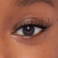 The Ultimate Guide to Women's Eyelash Extension Designs