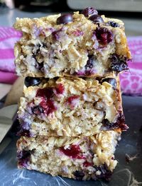 Banana Blueberry Oat Bars - Hungry Happens