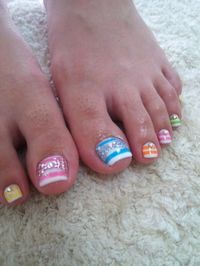 stripes-these are so cute, im so getting this with my next pedi!